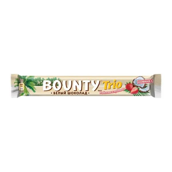 Шоколадный батончик белый с клубничной начинкой Bounty Trio 78г