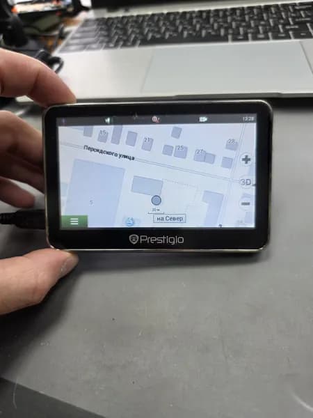 Навигатор Prestigio 4300. Товар уцененный