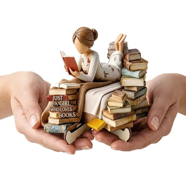 Деревянная фигурка девушки с книгой, декор для любителей чтения