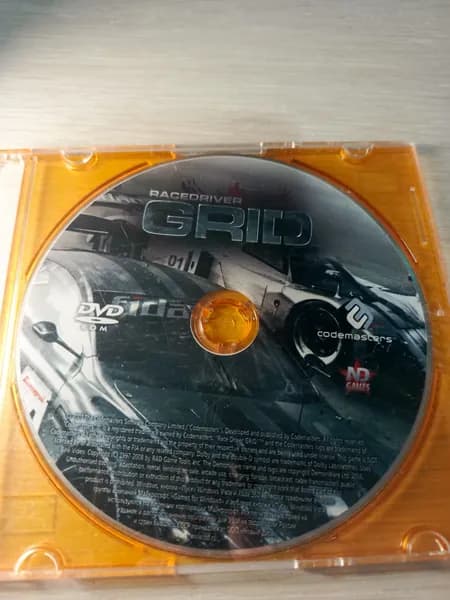 Диск с винтажной игрой для слабого ПК GRID Racedriver