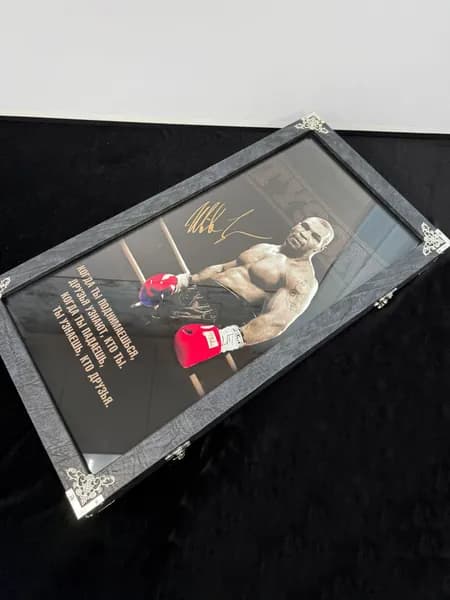 Нарды большие деревянные со стеклом "Mike Tyson" RS, размер 60х60 см, подарочные нарды, обтянуты экокожей премиум класса, стеклянное игровое поле