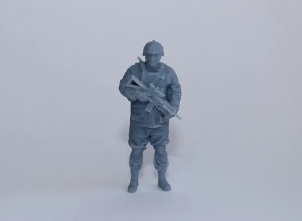 "Солдат №9" Фигурка в масштабе 1:43 для диорам и макетов.( Одной деталью) Высота фигурки 4 см.