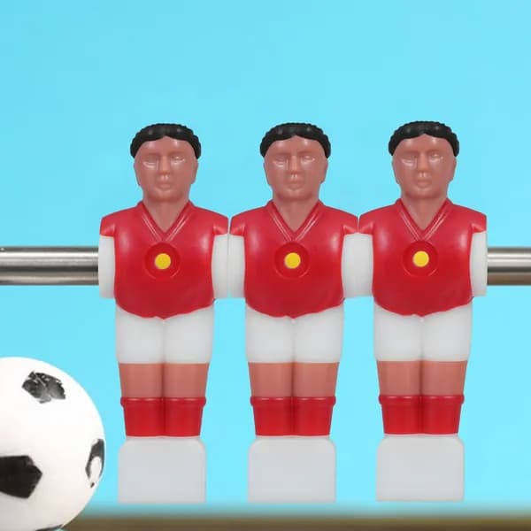 Красные фигурки футболистов из пластика для настольного футбола, набор из 11 штук для машин