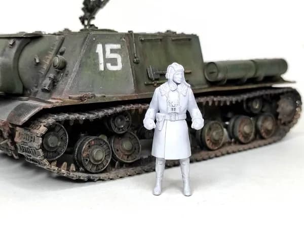 Фигура командира танка СССР, зима 1943 г., поза 1. Масштаб 1:35