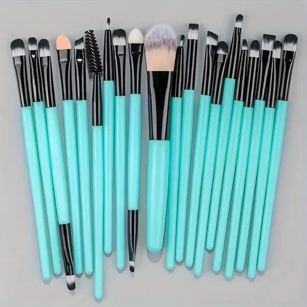 Кисть косметическая