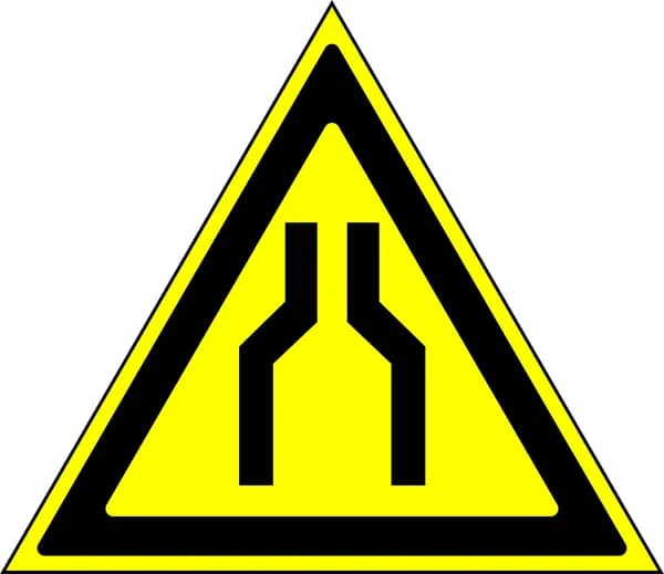 Знак W 30 "ГОСТ Р 12.4.026-2001 "Осторожно.Сужение проезда (прохода)", 200х170мм, самокл., Арт рэйсинг