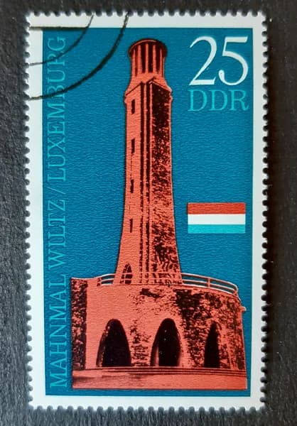 Гашеная марка ГДР 1971 г. Памятник в Вильтце, Люксембург