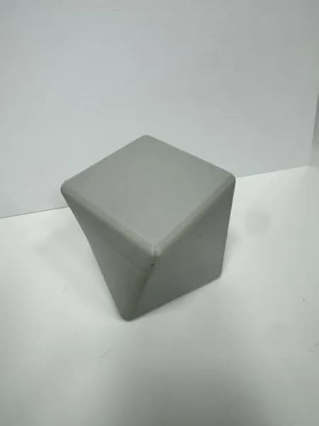 Банка для хранения мелких головоломок