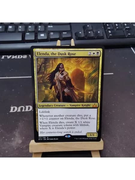 Высококачественная игровая карта Magic The Gathering, подходящая для семейных и дружеских посиделок, поставляется в прозрачном наборе.
