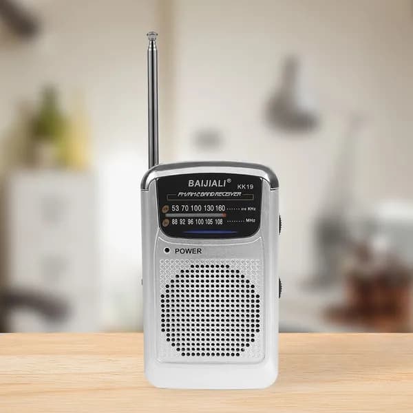 Портативный радиоприёмник FM/AM/SW с качественным динамиком и питанием от аккумулятора