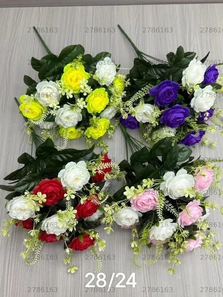Цветы на кладбище
