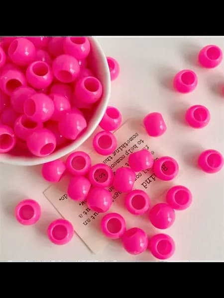 Розовые бусины пластиковые 50шт, цвет 9 hot pink