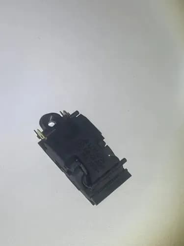 Кнопка для электрочайника TM-XE-3, SL-888, QC-588A, JQIF250V 16A
