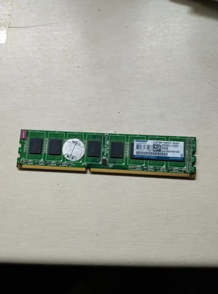 Оперативная память Оперативная память FLFF65F-C8MF9 MEES 4GB DDR3, 1 x 4 ГБ (FLFF65F-C8MF9 MEES 4GB)