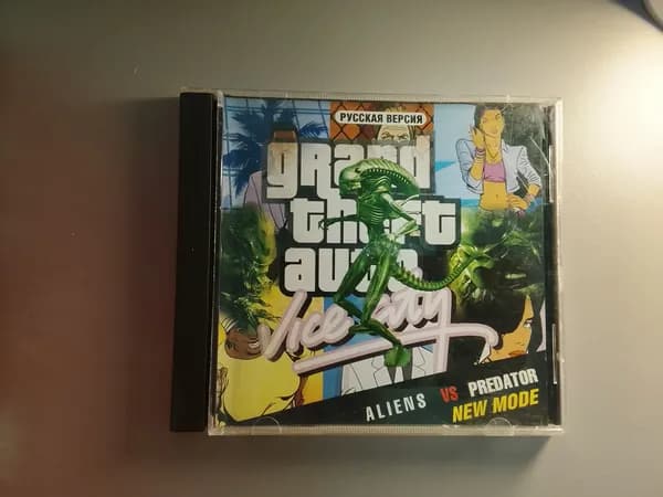 Диск с винтажной игрой для слабого ПК GTA, Vice city, Aliens vs predator
