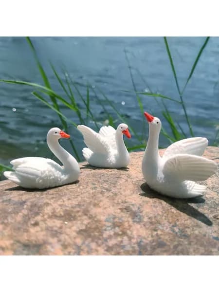 Фигурка садовая