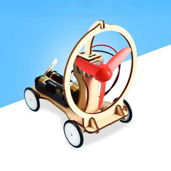 Научная игрушка-эксперимент Ветроход из дерева и пластика для детей от 5 лет с мотором, без батареек