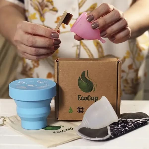 Менструальные чаши EcoCup размер S, L с аксессуарами
