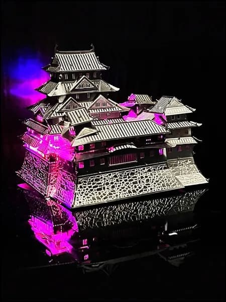 Эксклюзивный 3D пазл из металла для взрослых, модель Замок Химэдзи с цветной подсветкой, собирается самостоятельно