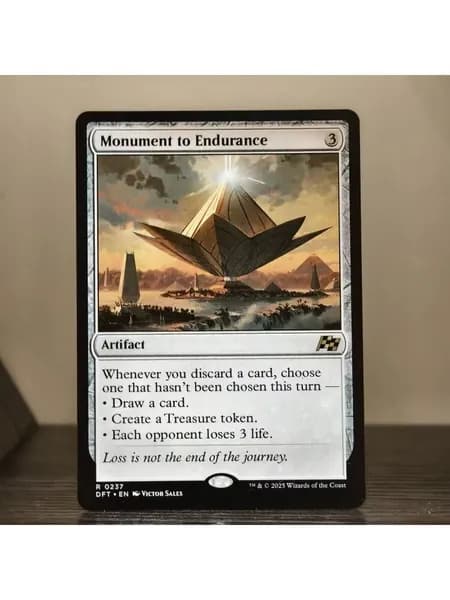 Высококачественная игровая карта Magic The Gathering, подходящая для семейных и дружеских посиделок, поставляется в прозрачном наборе.
