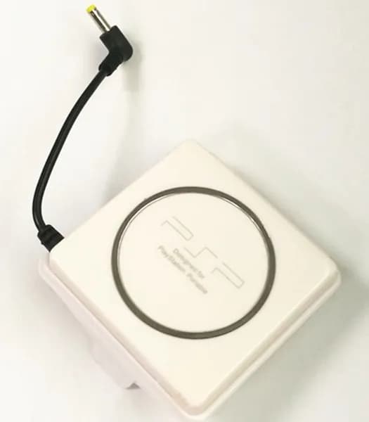 Аккумуляторная батарея MyPads для игровой портативной приставки PSP 2000/3000 на 2400mAh