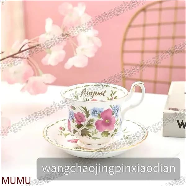 Чайная пара Royal Albert. Серия "Цветок месяца". Англия. Костяной фарфор. Клеймо 70-е гг. Сузуран в мае