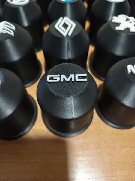 Колпачок на фаркоп GMC