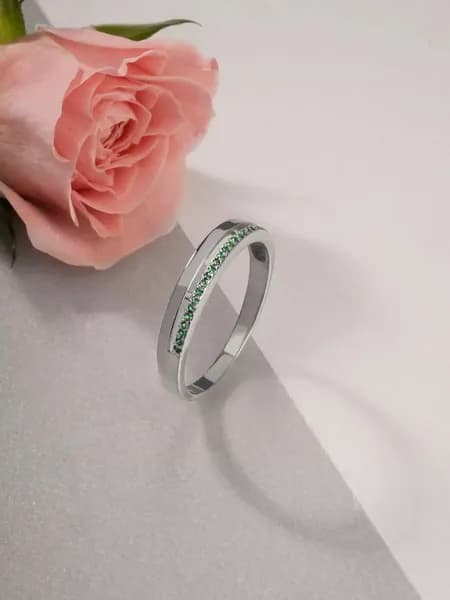 Кольцо женское серебряное 925 пробы с фианитами Дорожка