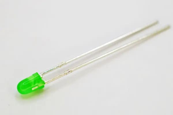 Светодиод KINGBRIGHT L-7104LGD LED 3mm green 1?3mcd 50 град. Front: convex 2?2.5V No.of term: 2 1шт