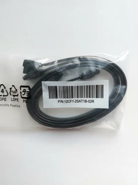 Кабель SATA 6Gb/s. Комплект 2шт: прямой + угловой. Gigabyte запечатанный комплект. 50см
