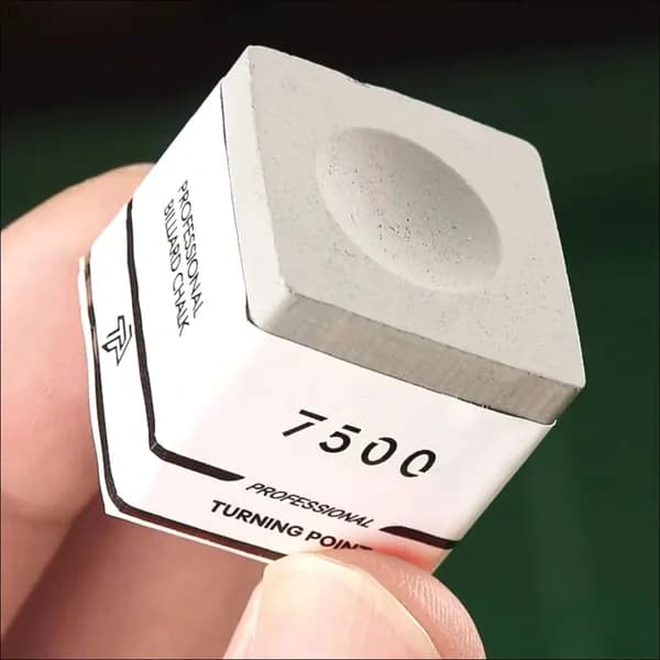 Мел бильярдный TP 7500 в пластиковом футляре белый и серый