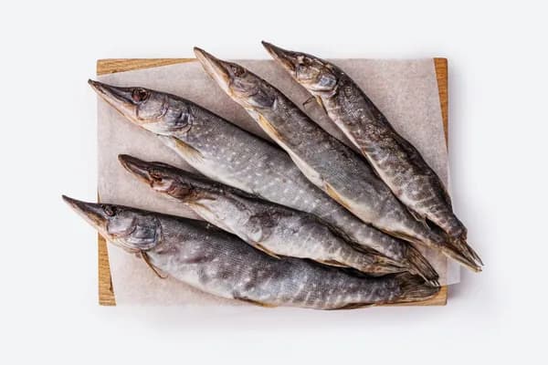 Щука вяленая с головой, вес, 100 г