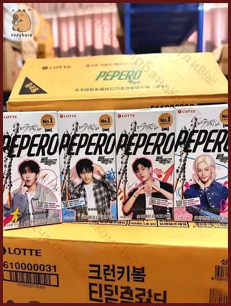 Печенье Lotte Pepero с белым шоколадом Stray Kids 4 шт(Шаблон отправляется случайным образом)