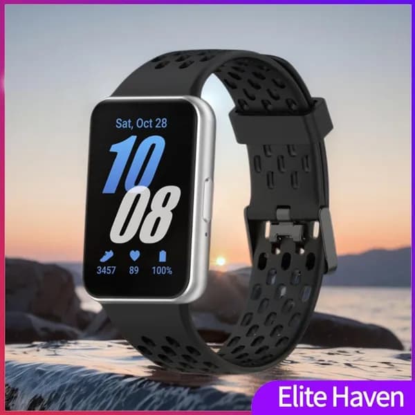 Силиконовый ремешок для Samsung Galaxy Fit3 (SM-R390) чёрный с двойной металлической застёжкой и перфорацией