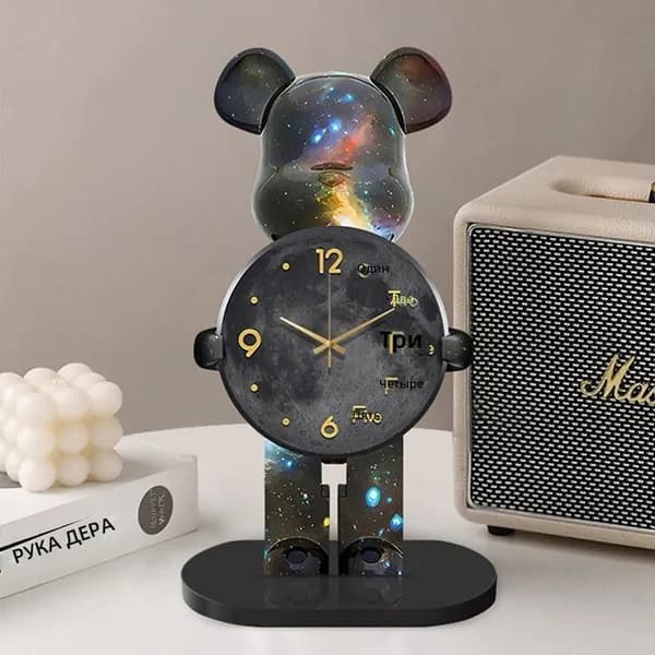 Настольные часы в стиле Bearbrick, маленькие (20x10 см), черные с циферблатом из дерева и тихим механизмом