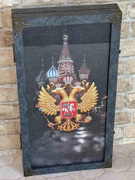 Нарды большие деревянные "Россия", размер 60 на 60 см, игровое поле под стеклом, из натурального дерева, обтянуты экокожей премиум класса, нарды подарочные