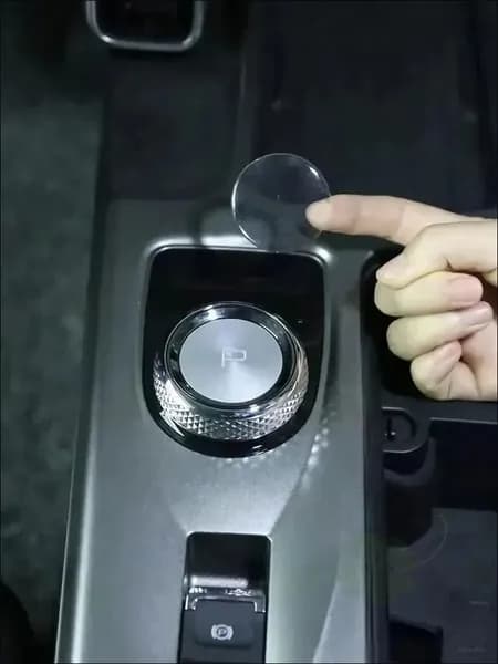 Защитная пленка на кнопку запуска Haval Jolion