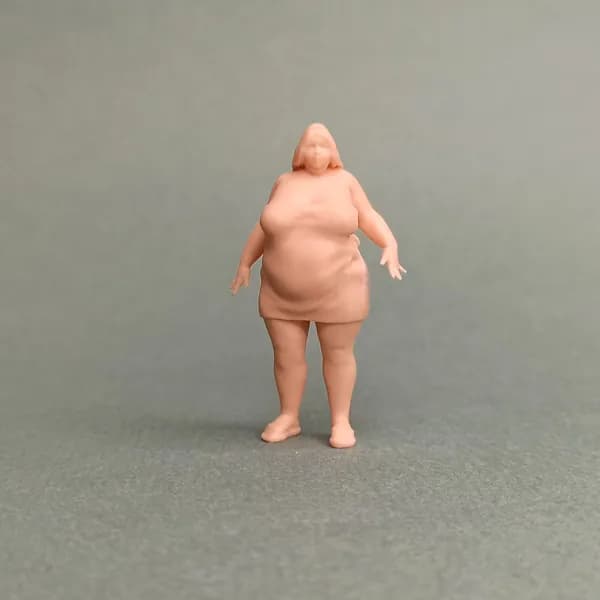 Тучная красавица в бане. Фигурка в масштабе 1/43.