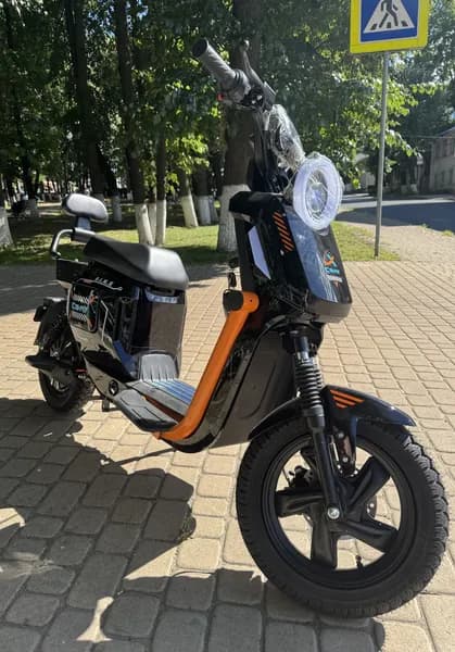 Электроскутер GT (Сянчу) U2 240W, 60V/30AH железо-фосфатный АКБ LifePO4