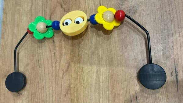 Игрушка для шезлонга детского (Luxmom, GoodLuck, и прочих) с деревянными элементами