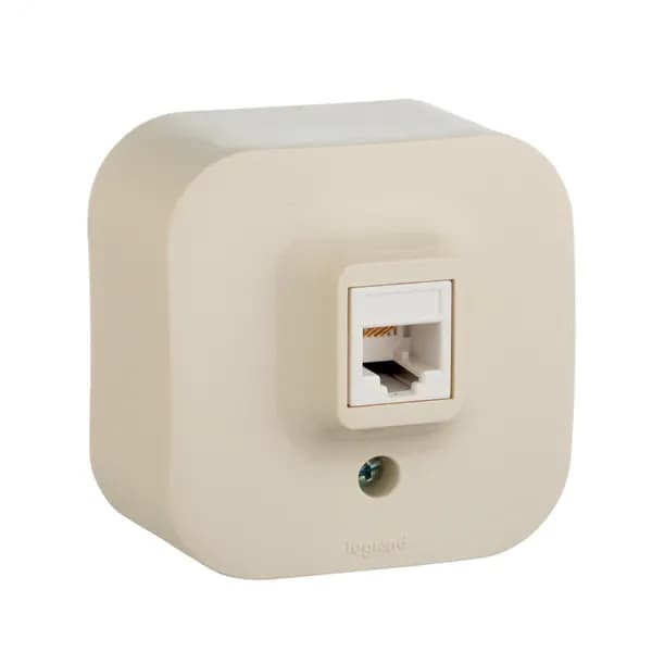 Розетка телефонная RJ11 наружная бежевая Quteo Legrand 782244