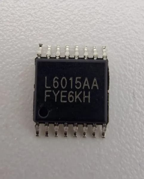 Микросхема L6015AA