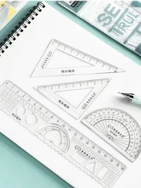 3 штука Набор линеек чертежный для школы , содержать : линейка 20 см 1 шт/треугольник 2 шт/транспортир 1 шт , Он гибкий и его нелегко сломать