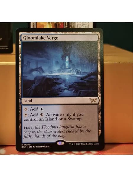 Набор Magic: The Gathering 4 уникальные карты: Gloomlake Verge R0331, Floodfarm Verge и другие Коллекционная стратегия с защитным чехлом