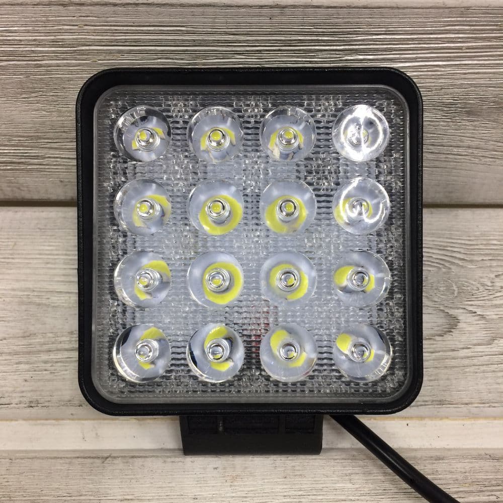 Противотуманная фара квадратная LED 12V/24V, 16 диодов, 48W