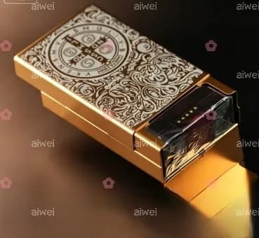 олотой металлический портсигар с гравировкой VINTAGE-GOTHIC-BOX
