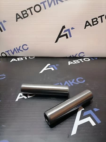 3925863 Направляющая клапана 6CT (1шт.)