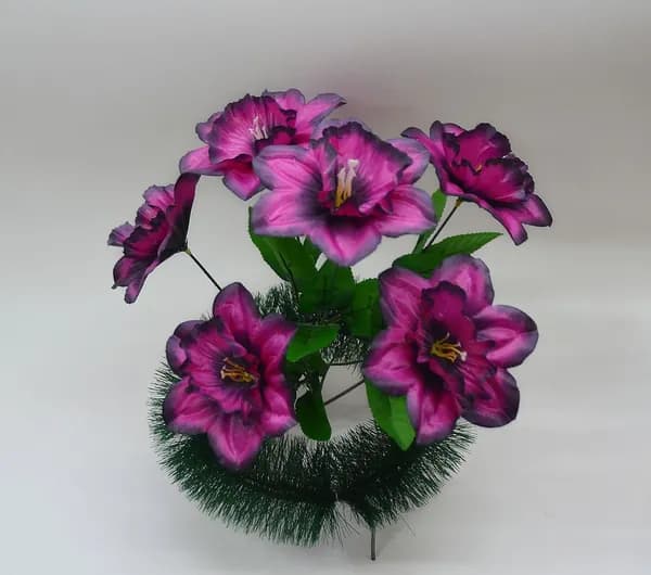 Корзина ритуальная из искусственных цветов "Нарцисс" - на Радоницу, Родительский день, на кладбище.