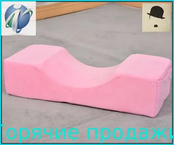 Эксклюзивная модель ортопедической подушки для мастера по наращиванию ресниц обеспечивает комфорт при работе на кушетке