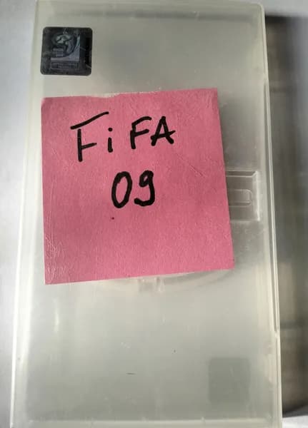 Диск для PSP(PlayStation Portable ),игра лицензия Fifa 09 (без вкладыша)